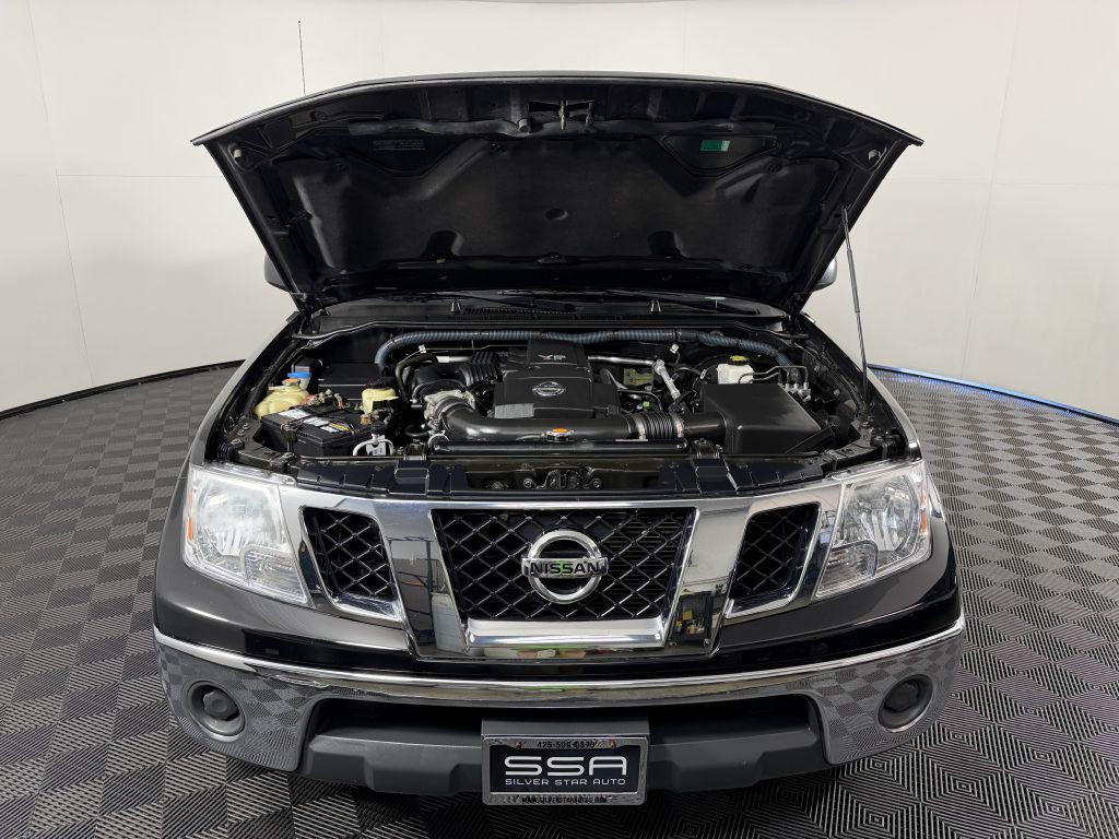 2010 Nissan Frontier Image 40