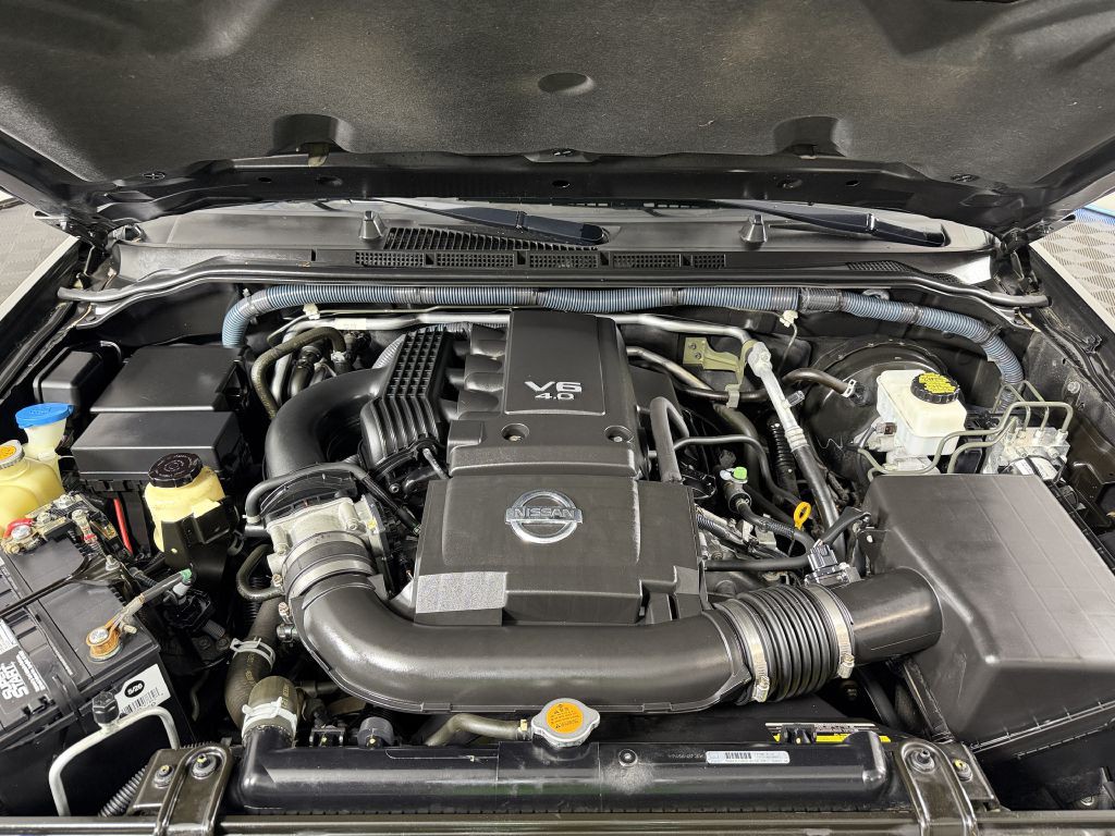2010 Nissan Frontier Image 41