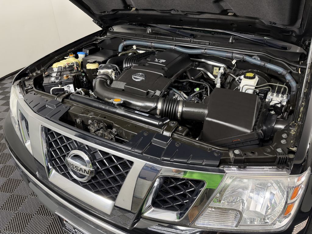 2010 Nissan Frontier Image 43