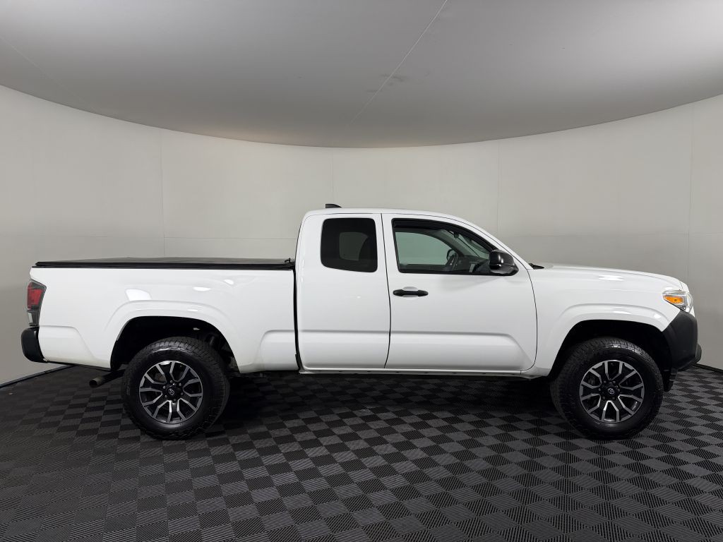 2020 Toyota Tacoma Image 4