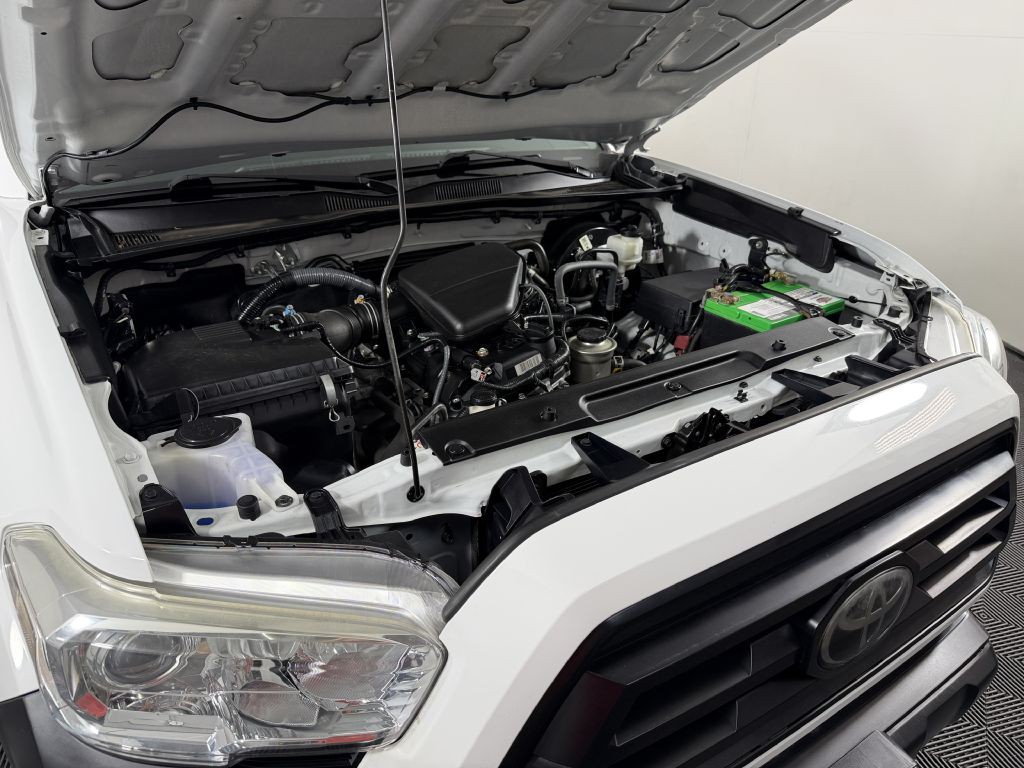 2020 Toyota Tacoma Image 11