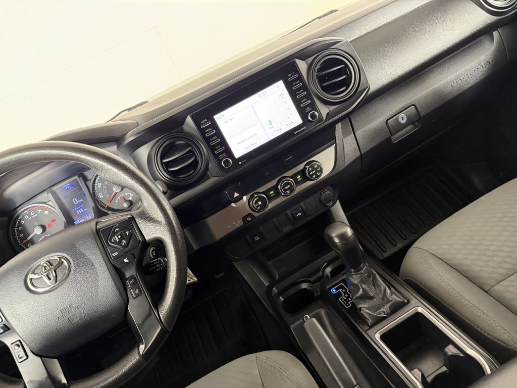 2020 Toyota Tacoma Image 19