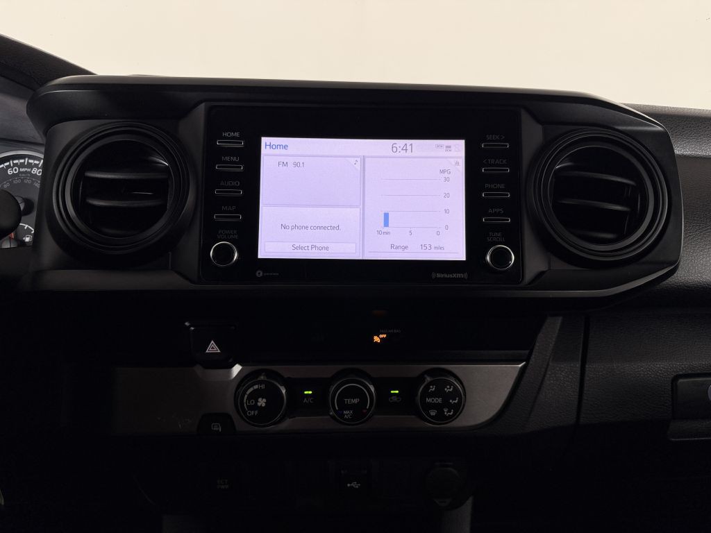 2020 Toyota Tacoma Image 20
