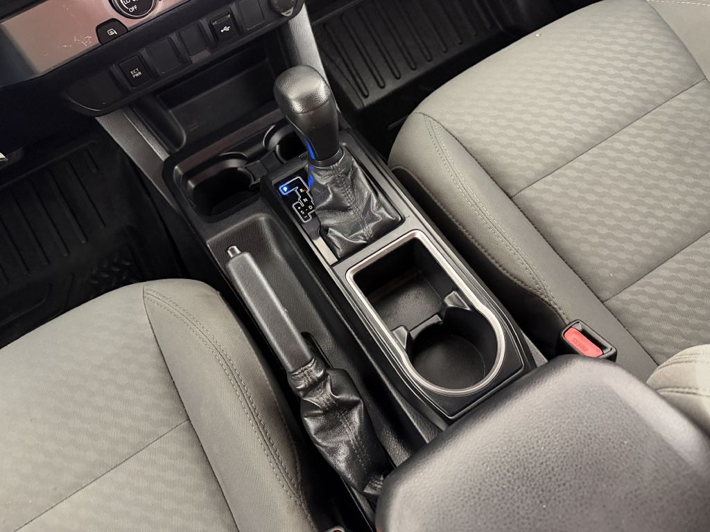 2020 Toyota Tacoma Image 22