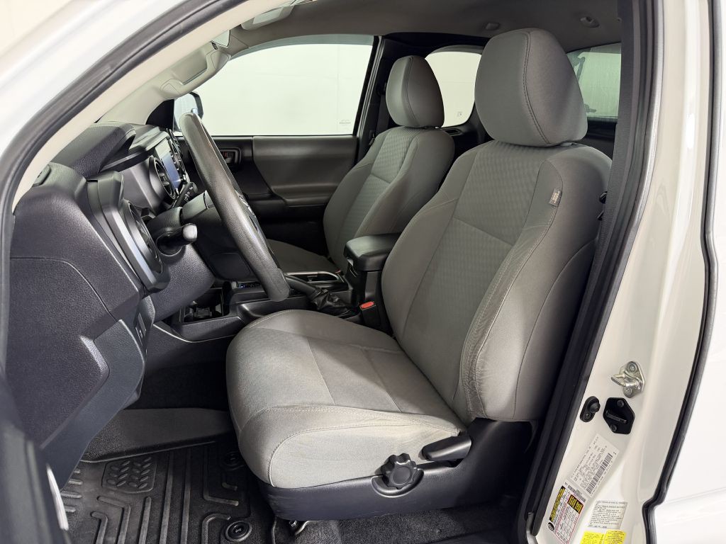 2020 Toyota Tacoma Image 27