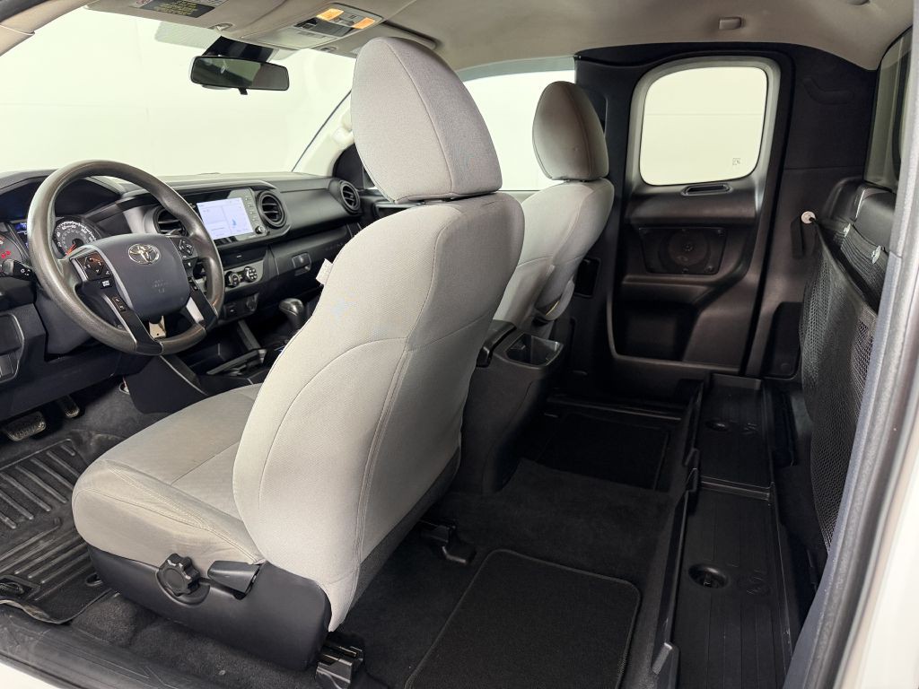2020 Toyota Tacoma Image 30