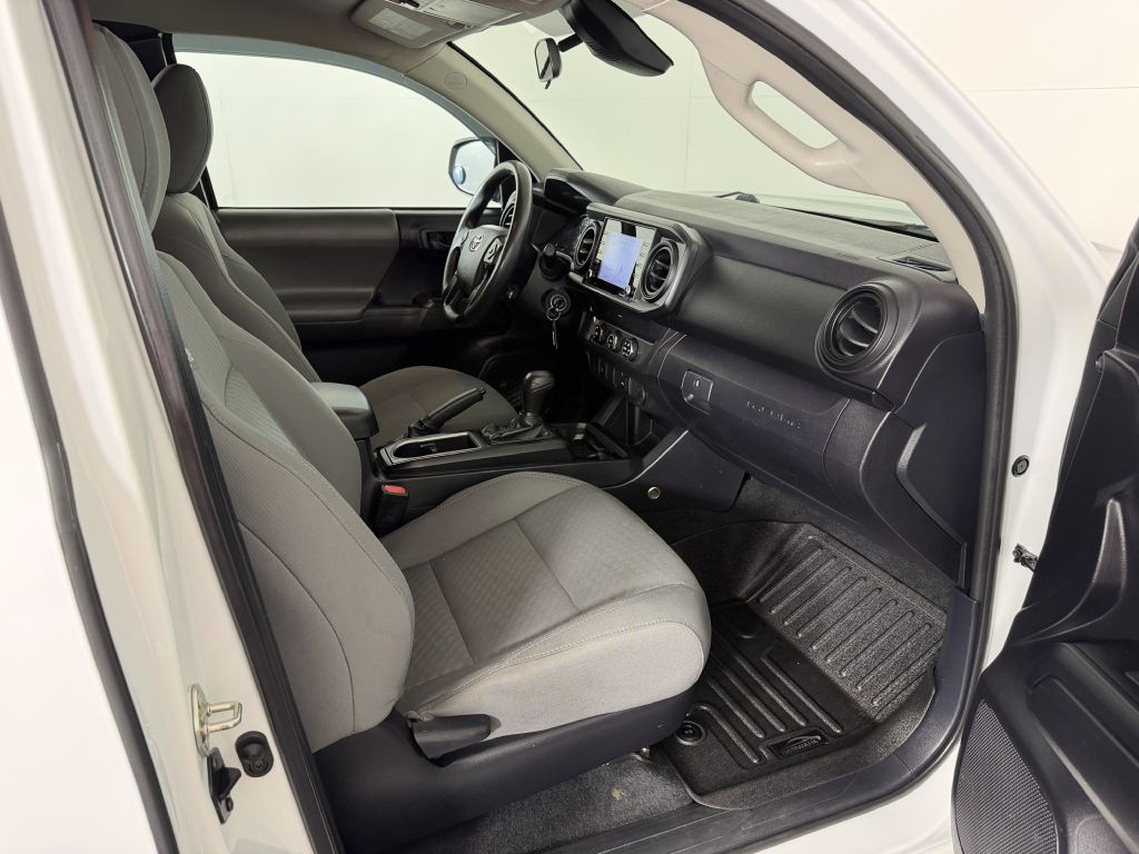 2020 Toyota Tacoma Image 36