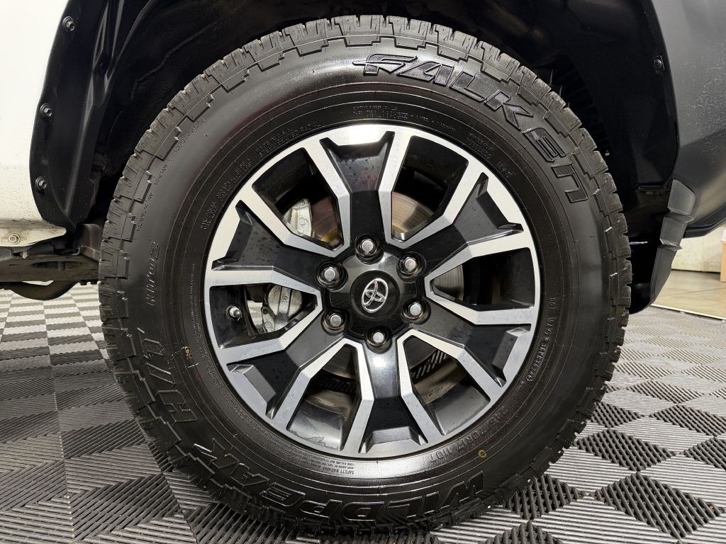 2020 Toyota Tacoma Image 43