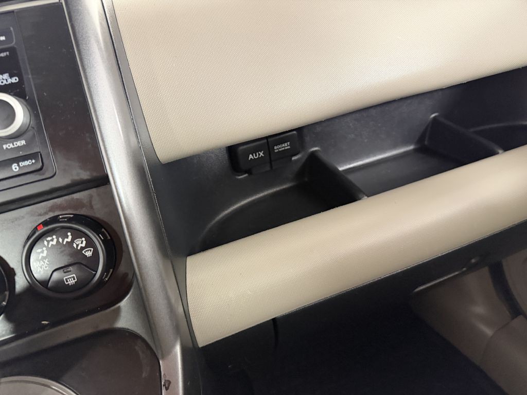2010 Honda Element Image 32