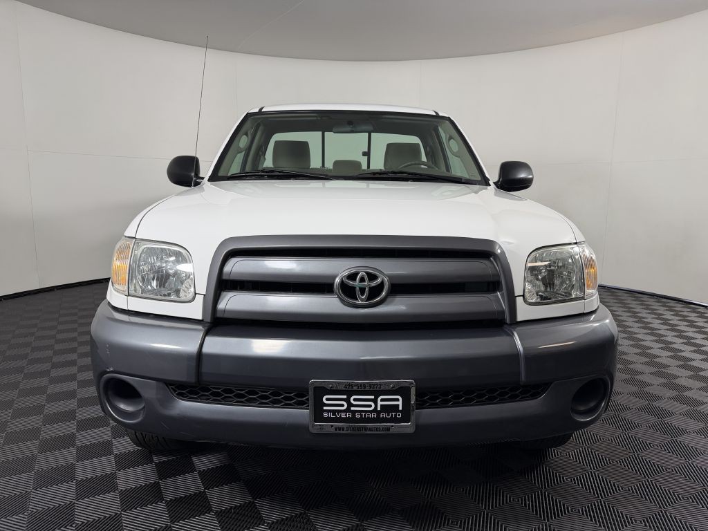 2005 Toyota Tundra Image 2