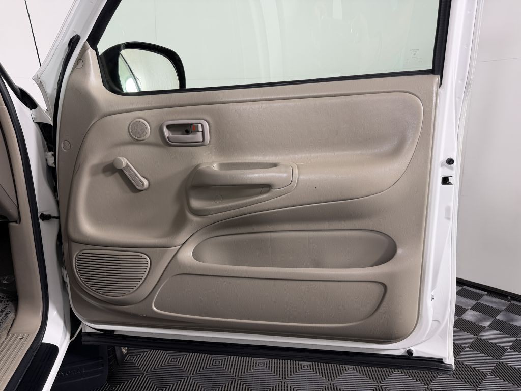 2005 Toyota Tundra Image 19