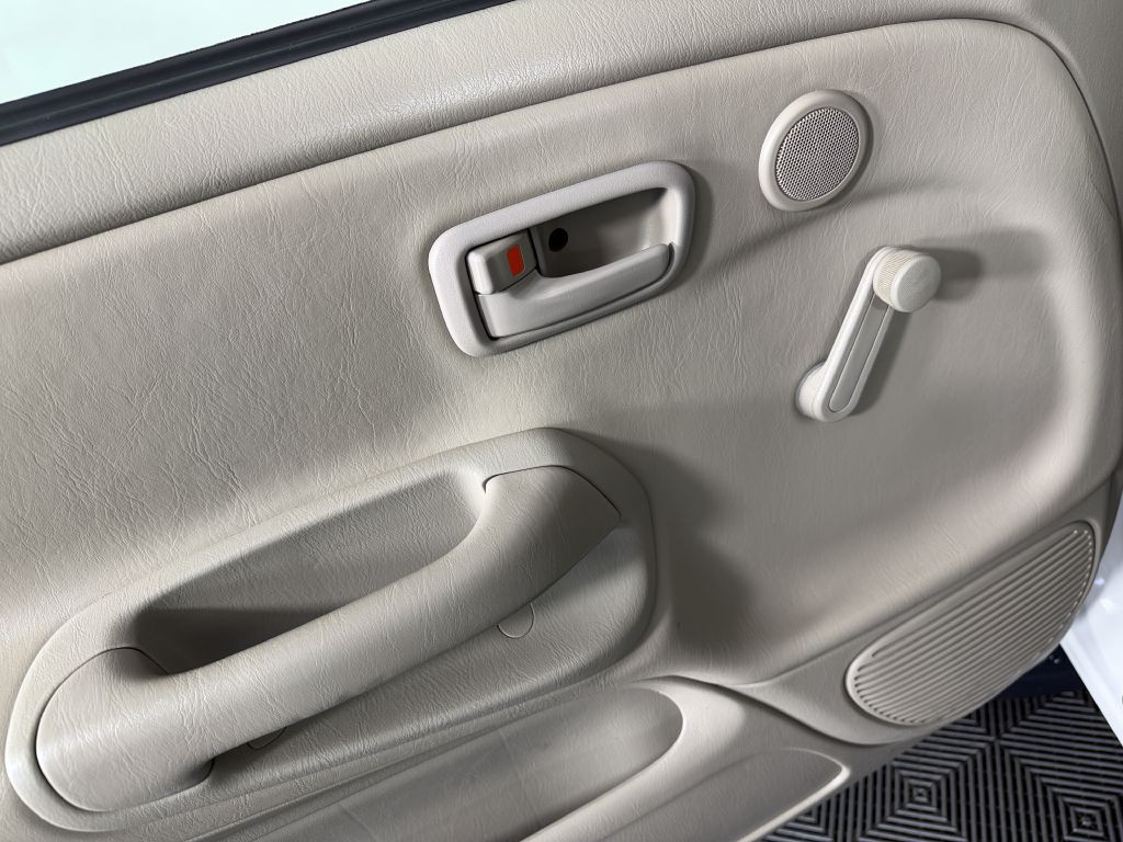 2005 Toyota Tundra Image 26