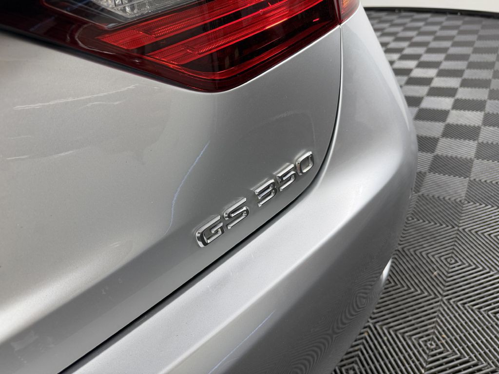 2015 Lexus GS Image 12