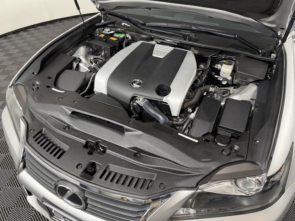 2015 Lexus GS Image 17