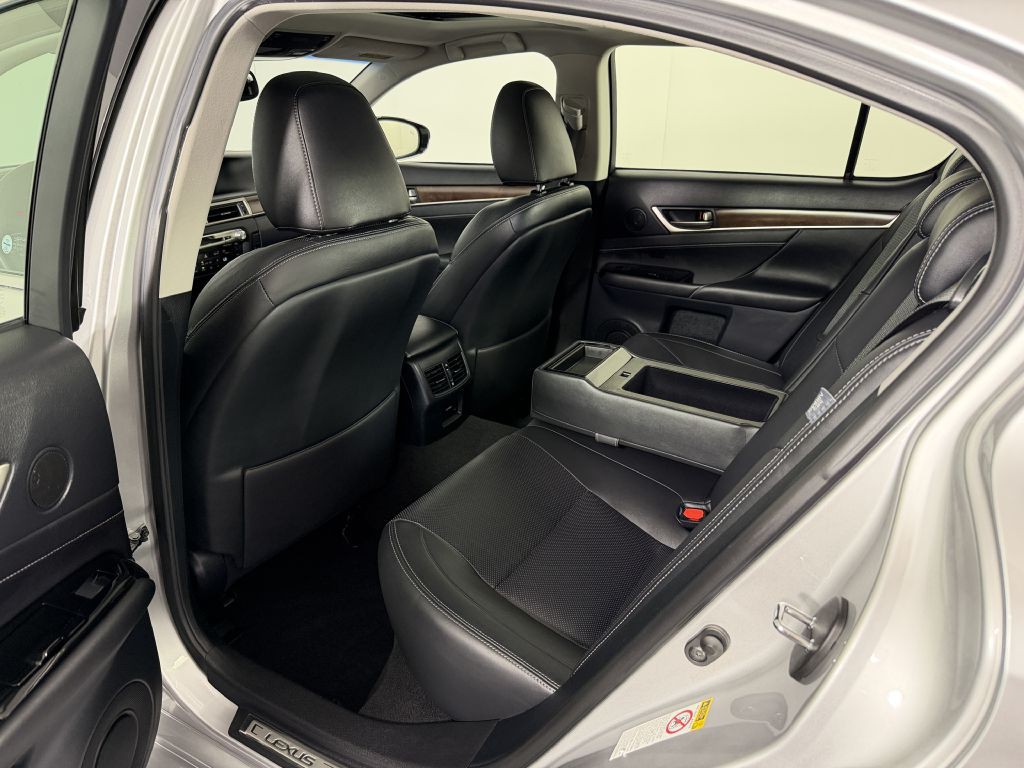 2015 Lexus GS Image 28