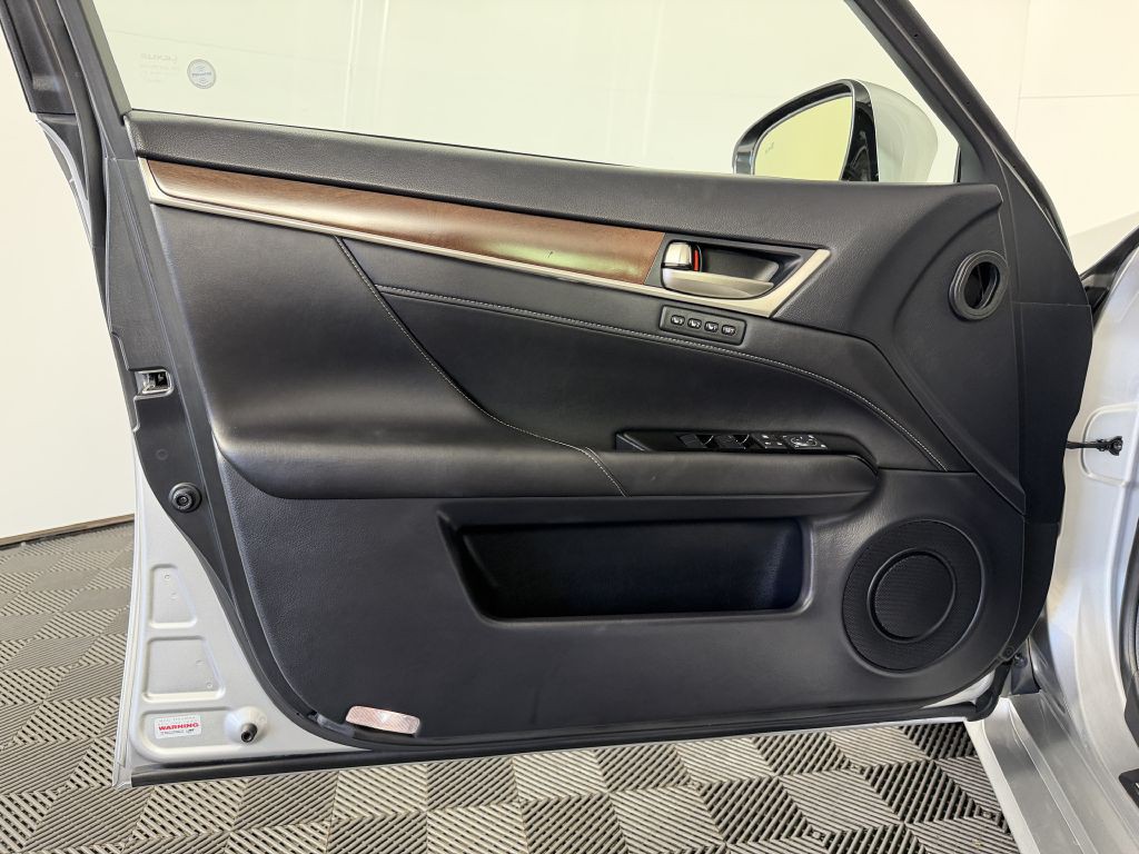2015 Lexus GS Image 35