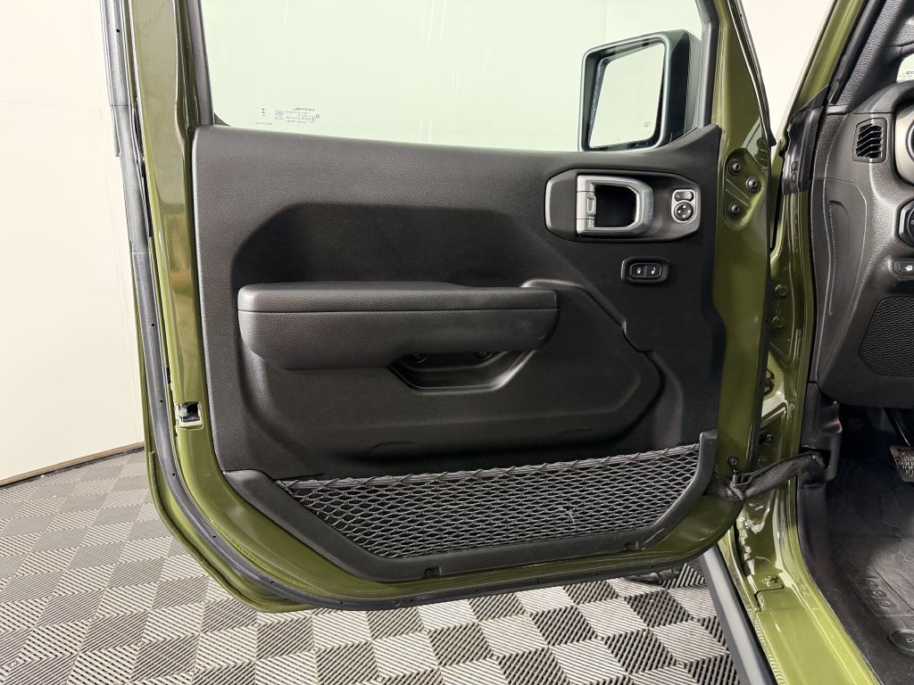 2023 Jeep Wrangler Image 40