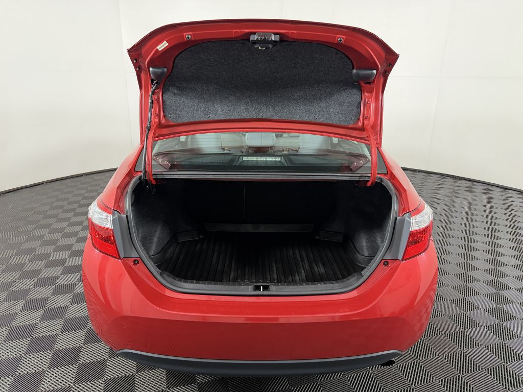 2015 Toyota Corolla Image 9