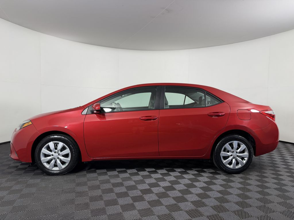 2015 Toyota Corolla Image 11
