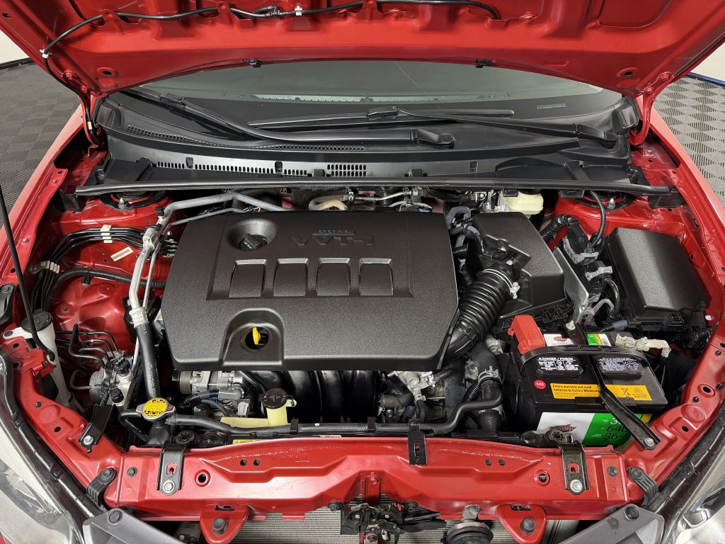 2015 Toyota Corolla Image 16