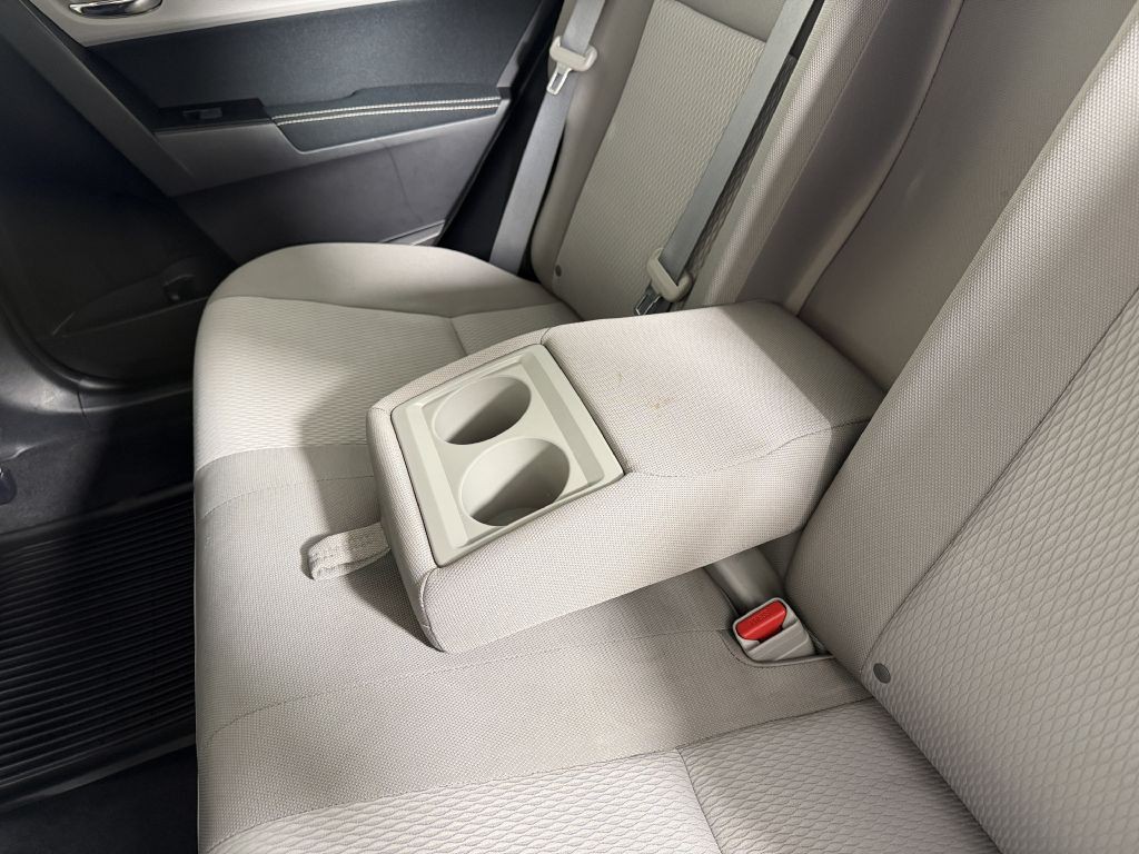 2015 Toyota Corolla Image 22