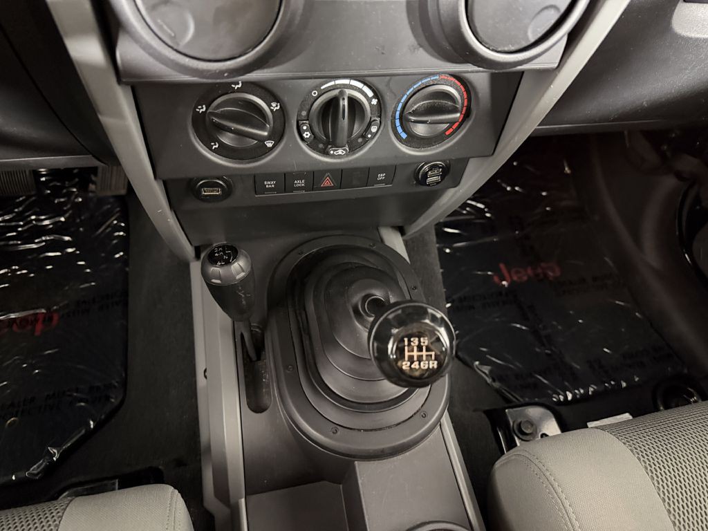 2007 Jeep Wrangler Image 28