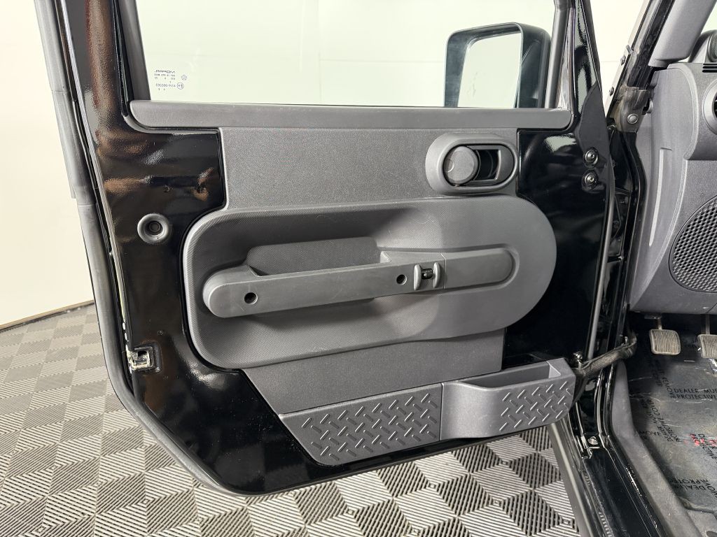 2007 Jeep Wrangler Image 32