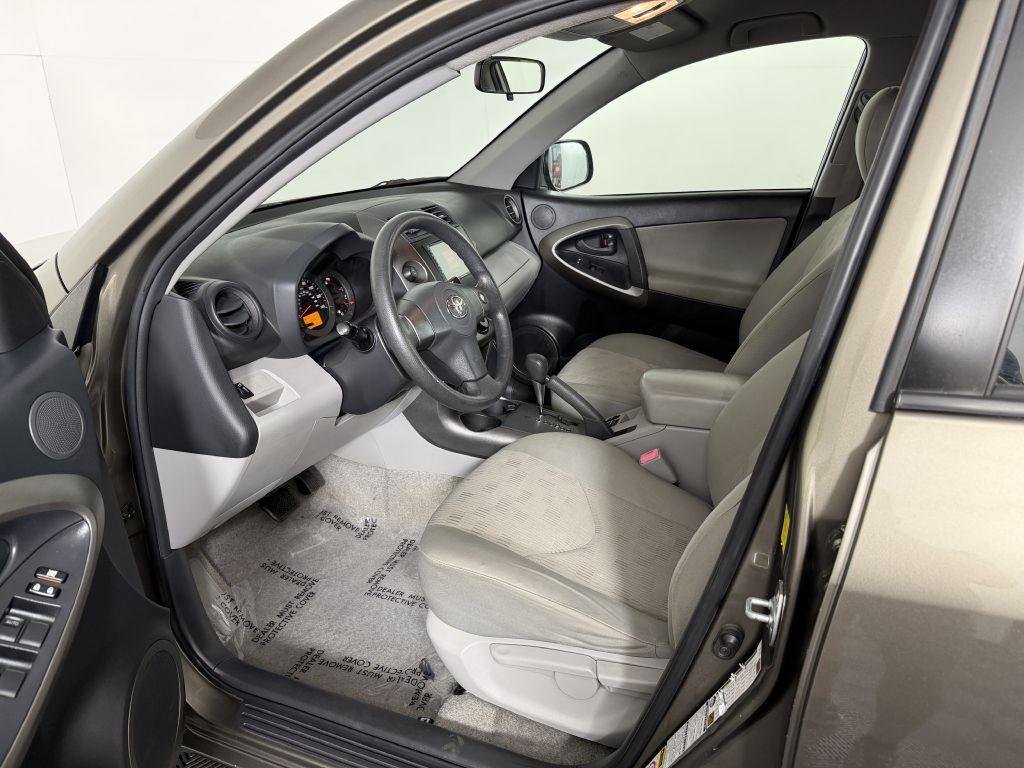 2010 Toyota Rav4 Image 16