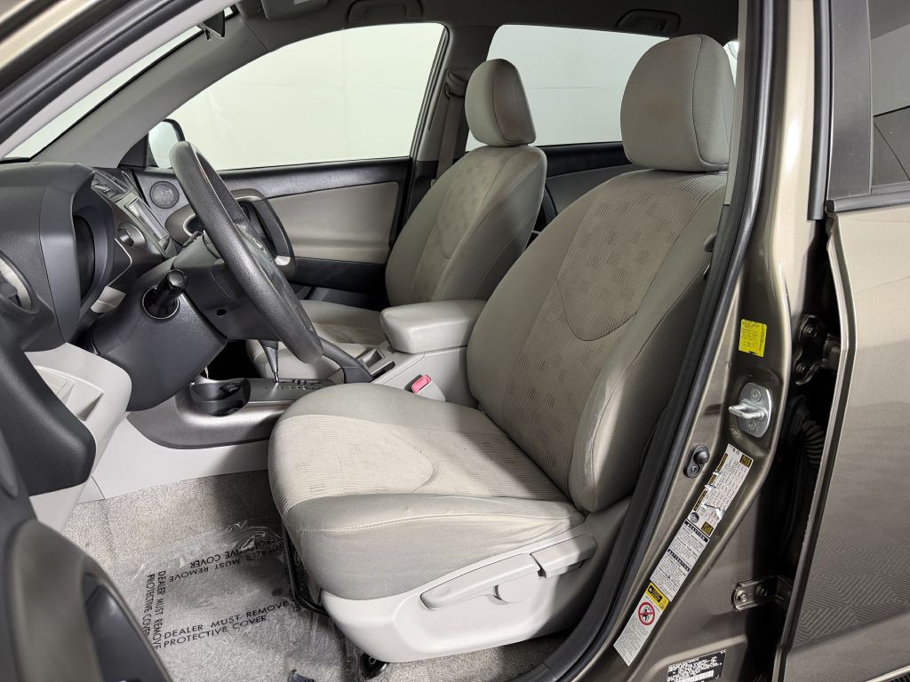 2010 Toyota Rav4 Image 17