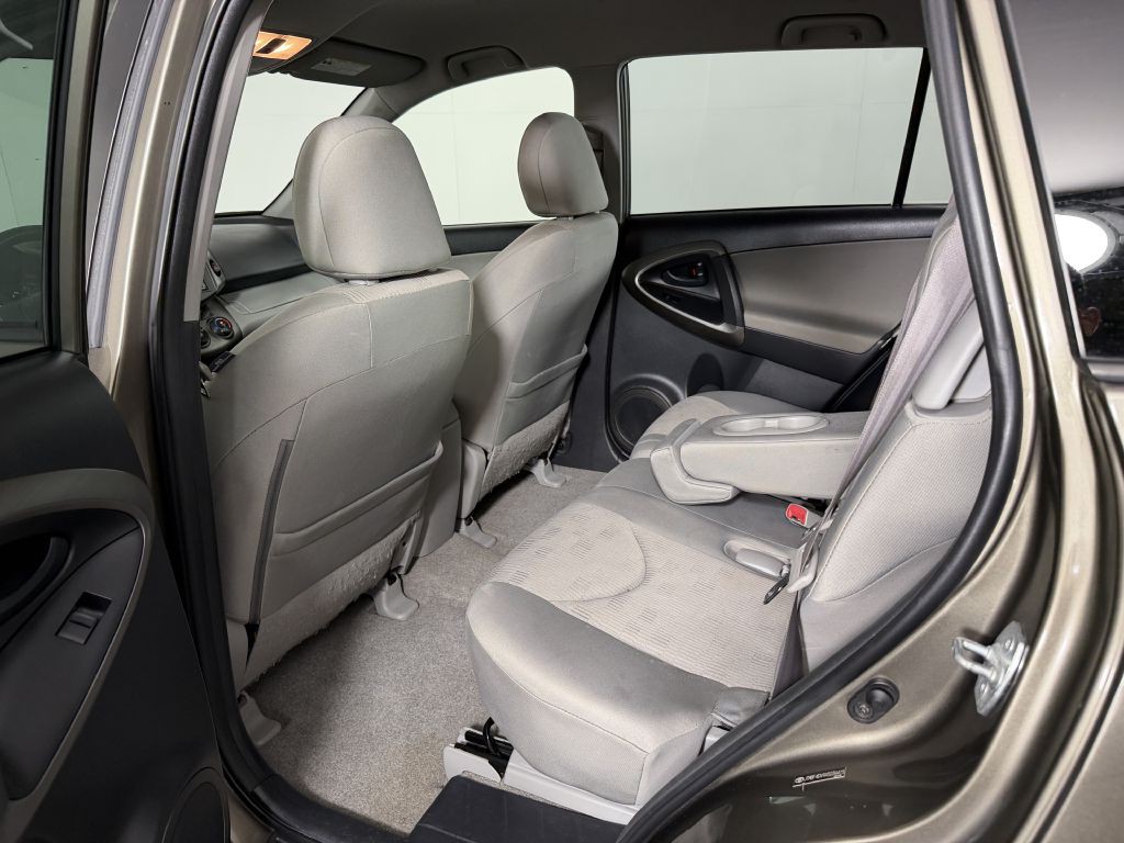 2010 Toyota Rav4 Image 18
