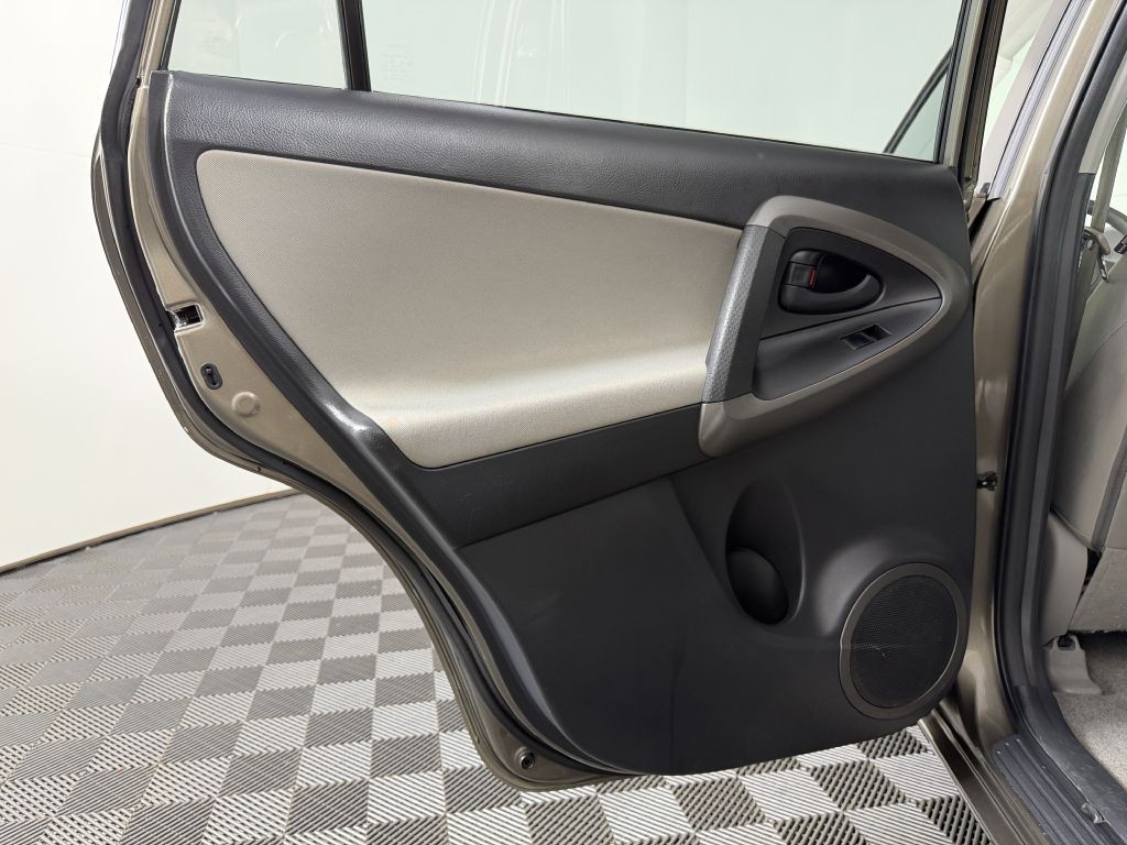 2010 Toyota Rav4 Image 27
