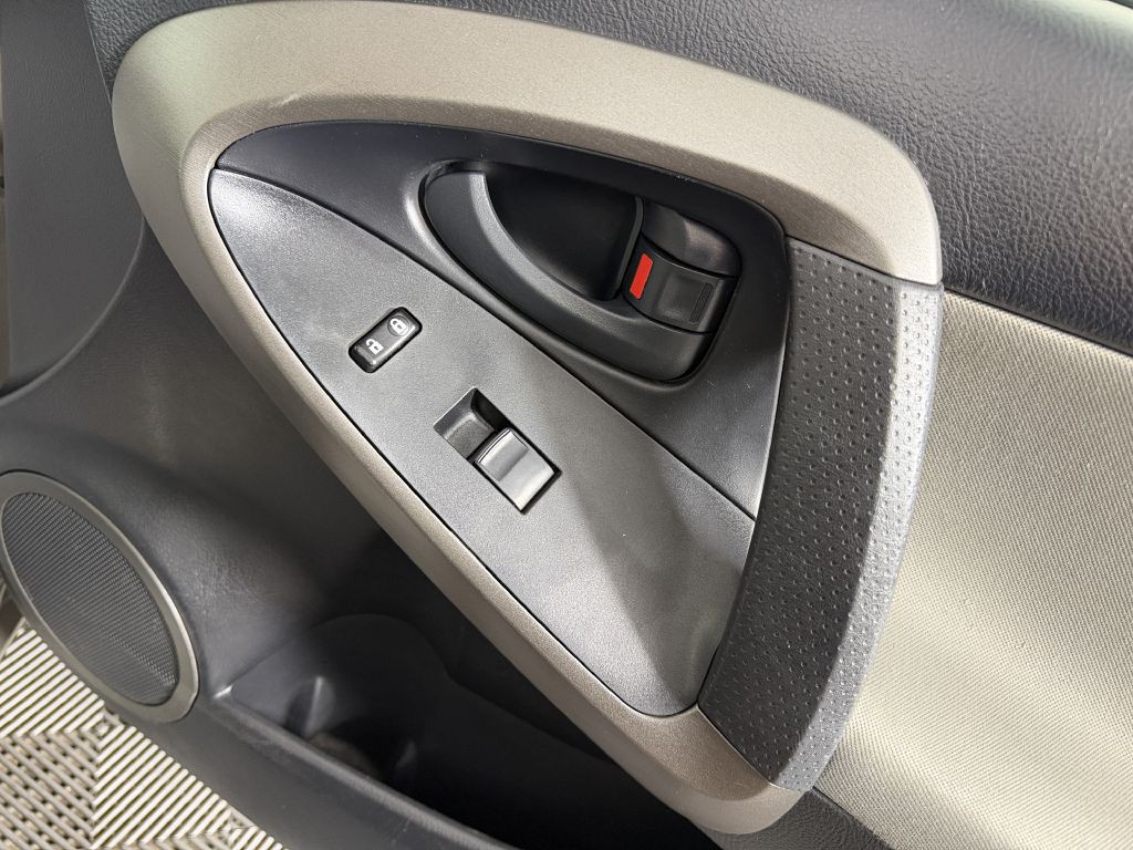 2010 Toyota Rav4 Image 32