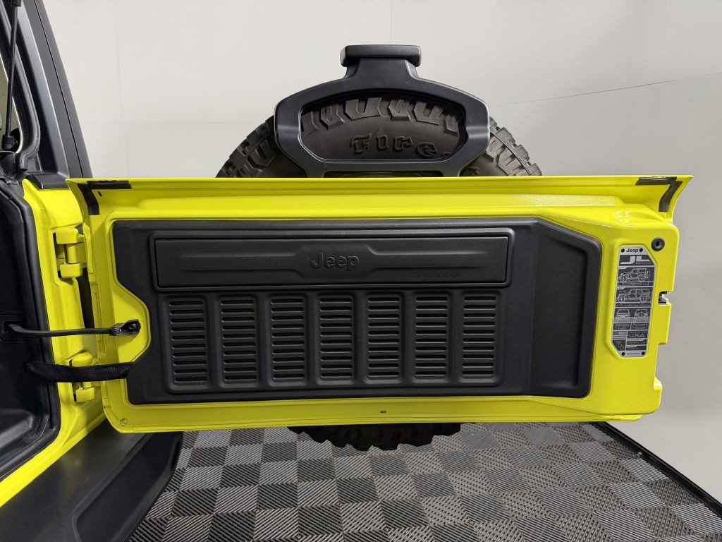 2023 Jeep Wrangler Image 13