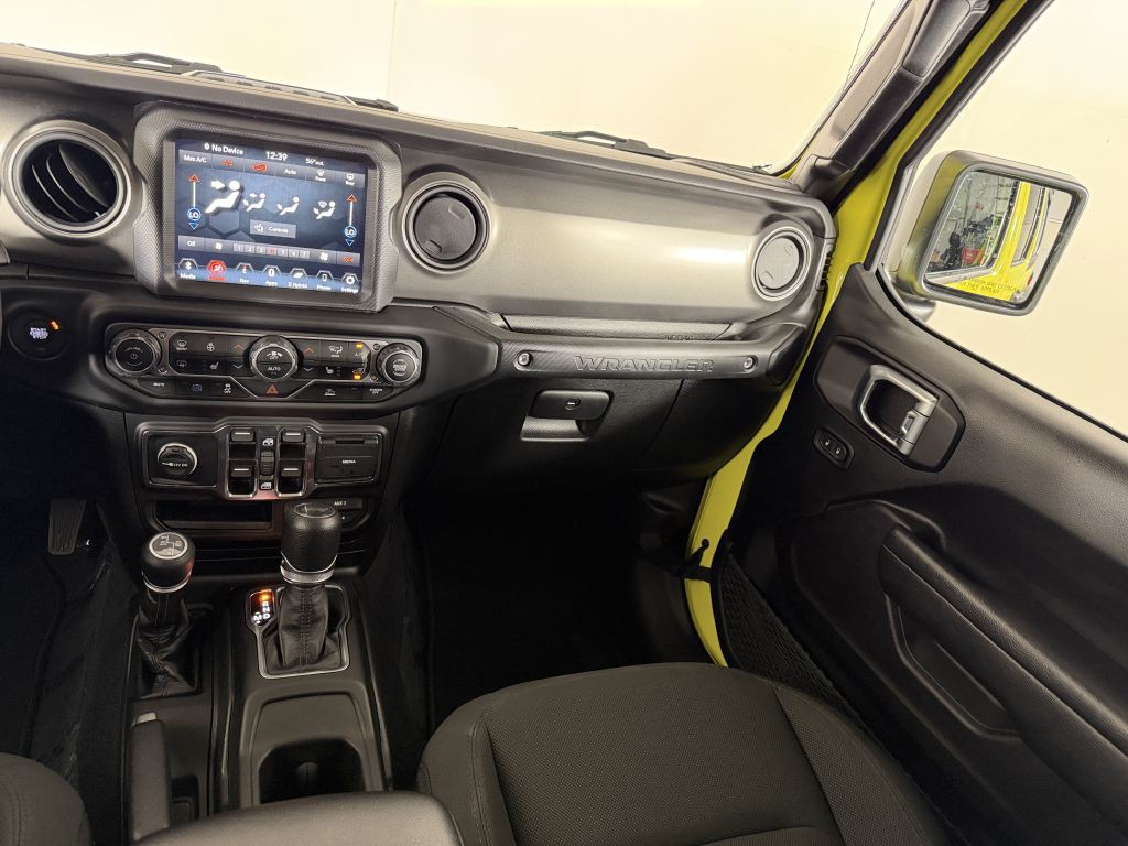 2023 Jeep Wrangler Image 18