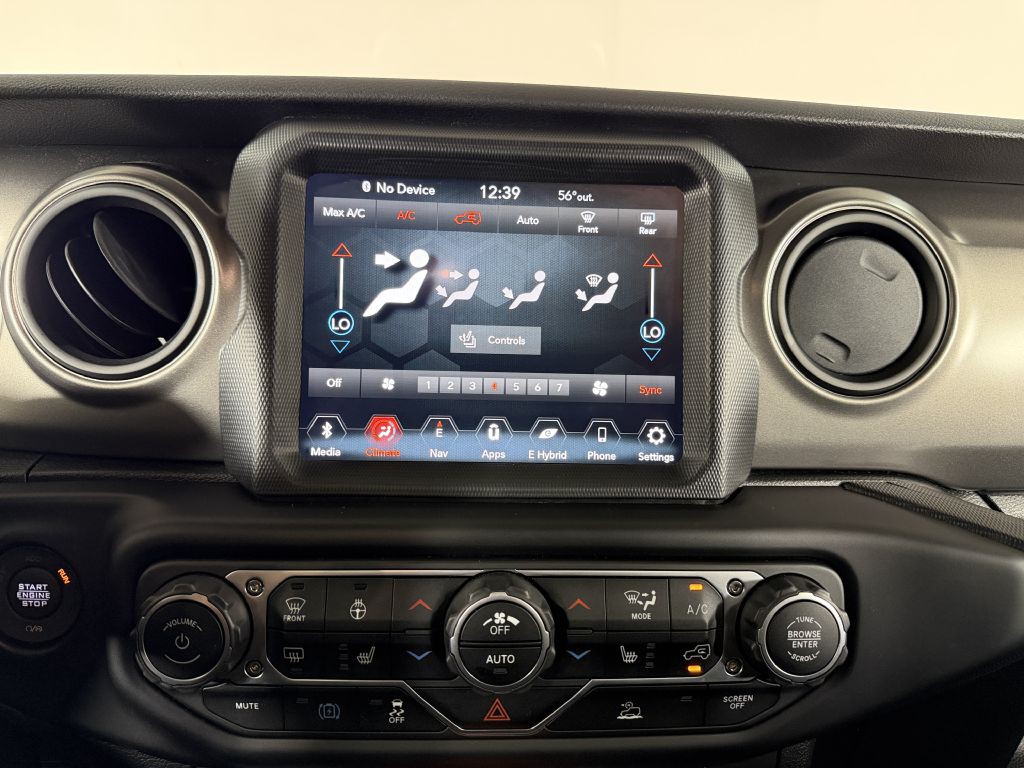 2023 Jeep Wrangler Image 37