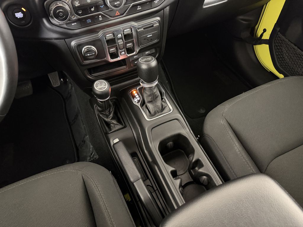 2023 Jeep Wrangler Image 38