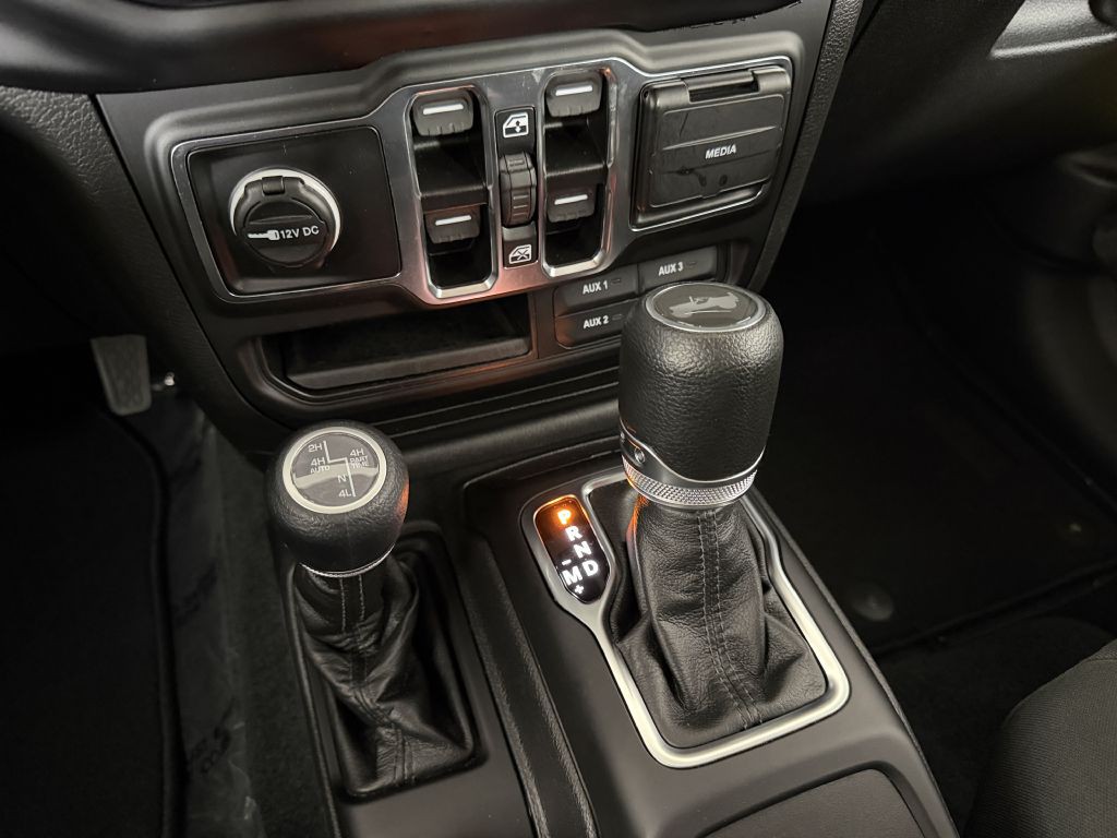 2023 Jeep Wrangler Image 39