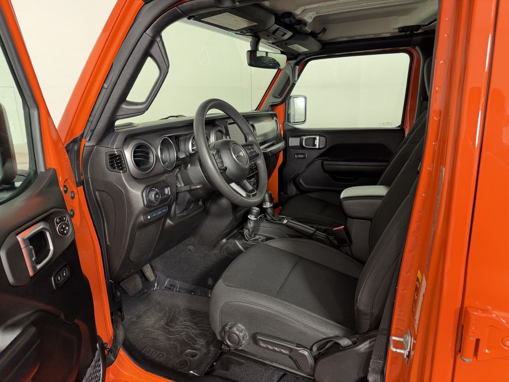 2023 Jeep Wrangler Image 19