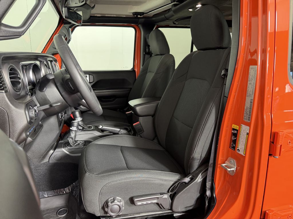 2023 Jeep Wrangler Image 21