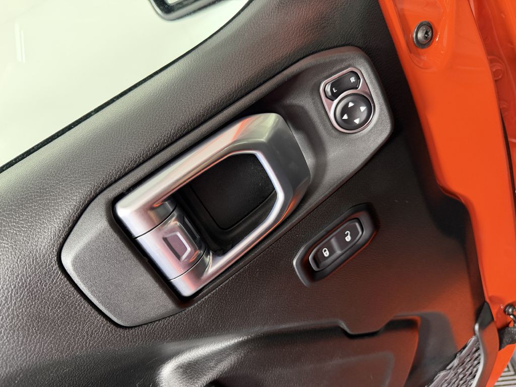 2023 Jeep Wrangler Image 43