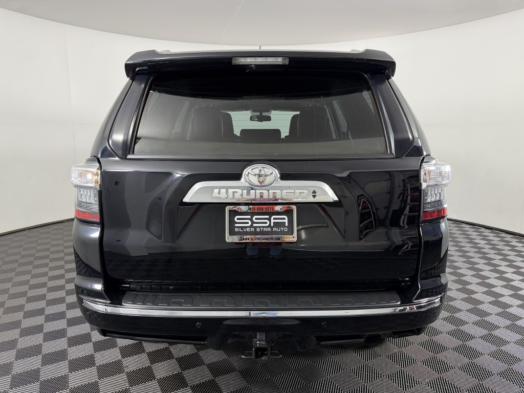 2017 Toyota 4Runner Image 5