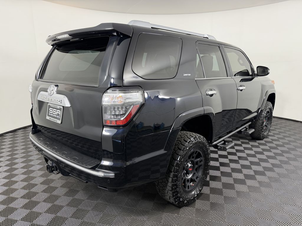 2017 Toyota 4Runner Image 9