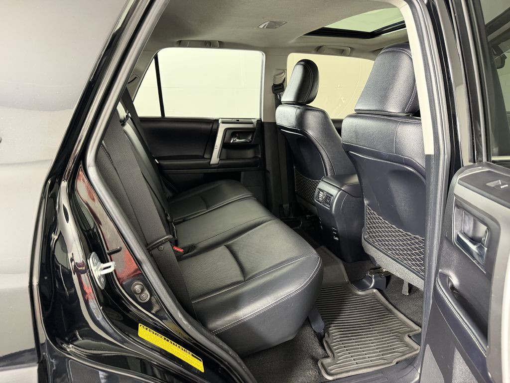 2017 Toyota 4Runner Image 24