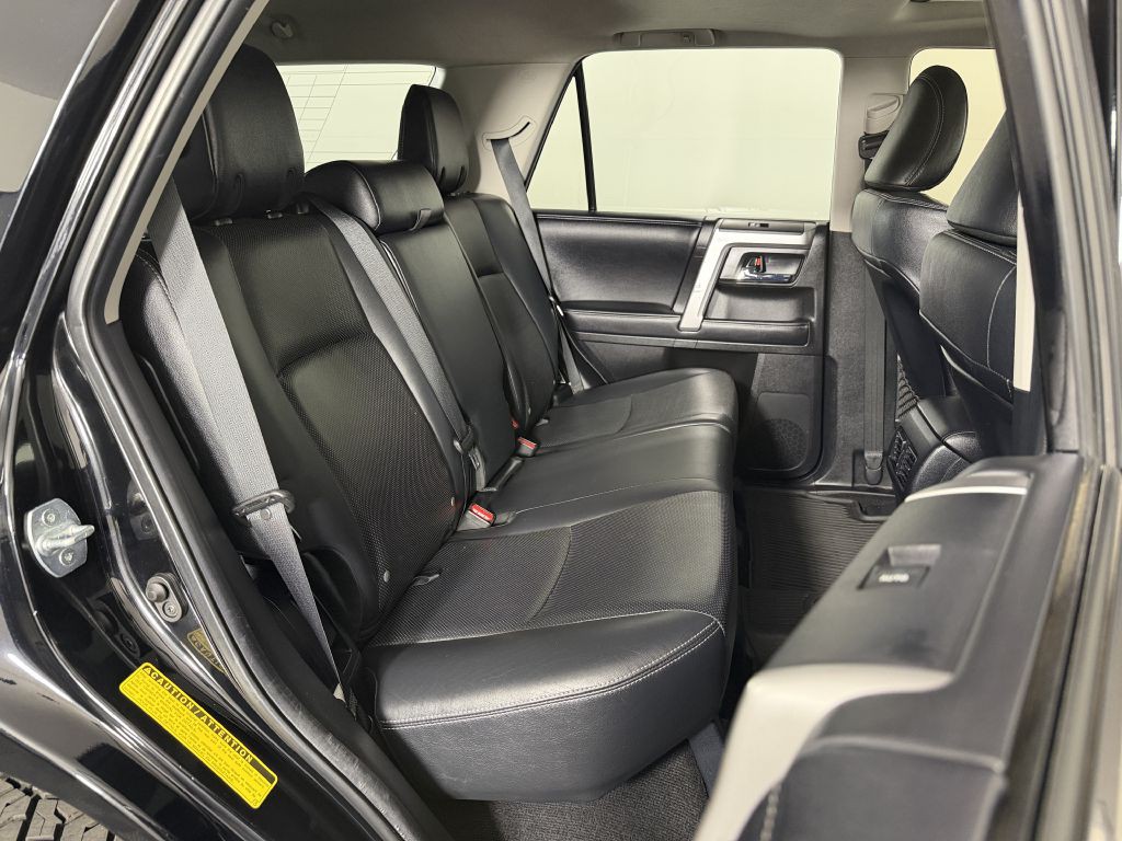 2017 Toyota 4Runner Image 25