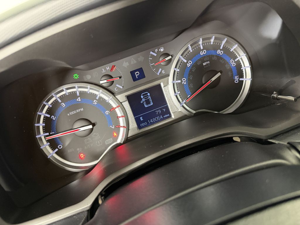 2017 Toyota 4Runner Image 36