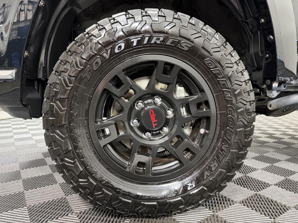 2017 Toyota 4Runner Image 42