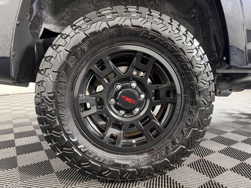 2017 Toyota 4Runner Image 44