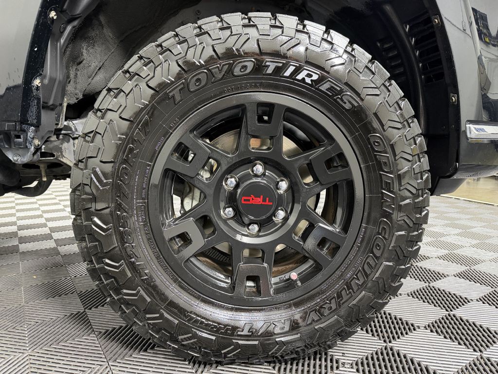 2017 Toyota 4Runner Image 45