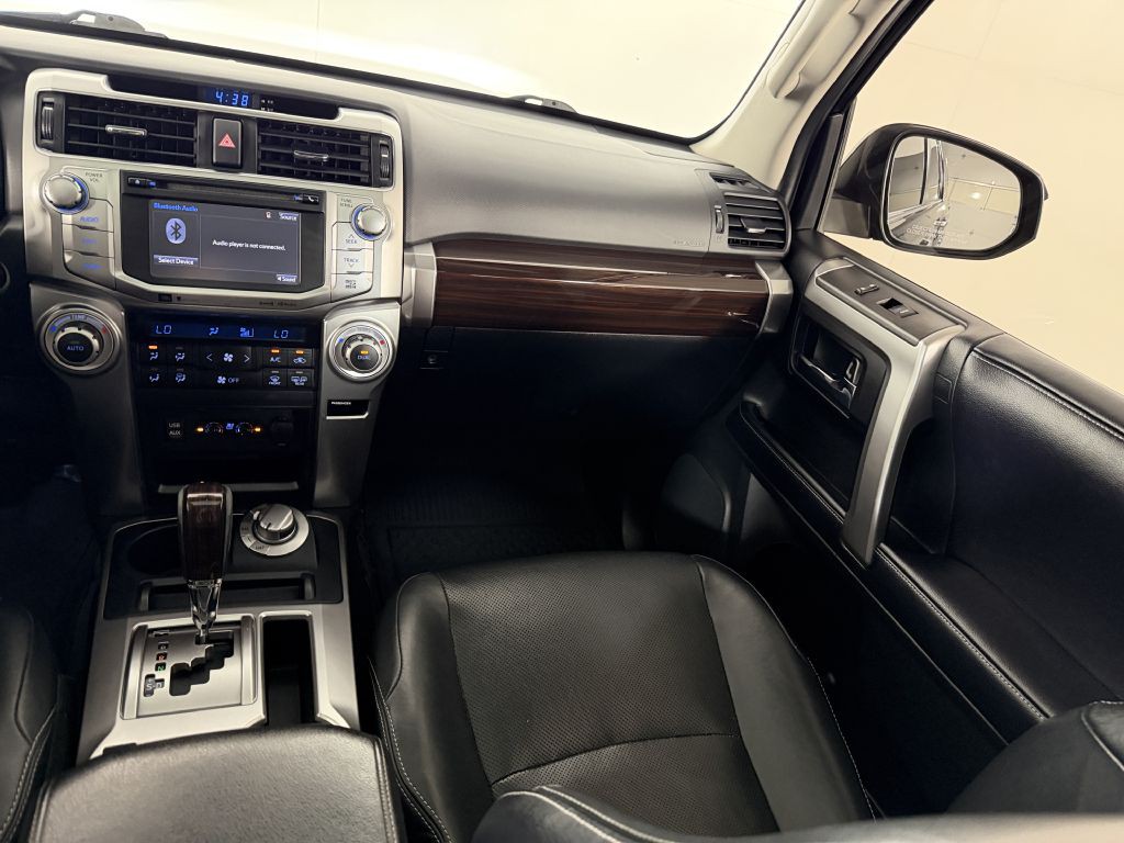 2017 Toyota 4Runner Image 17