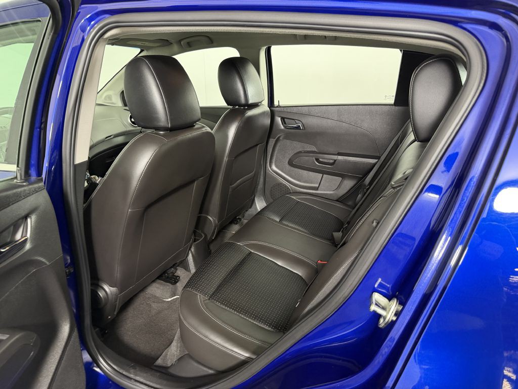 2014 Chevrolet Sonic Image 15